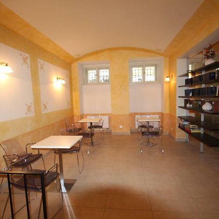 Apartment Halkova 5 Praag Buitenkant foto